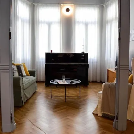 Apartment Artistic Athenian Retreat Near The Acropolis *
